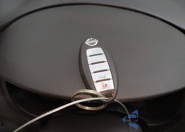 1N4AL3AP9HC122400: 42181875