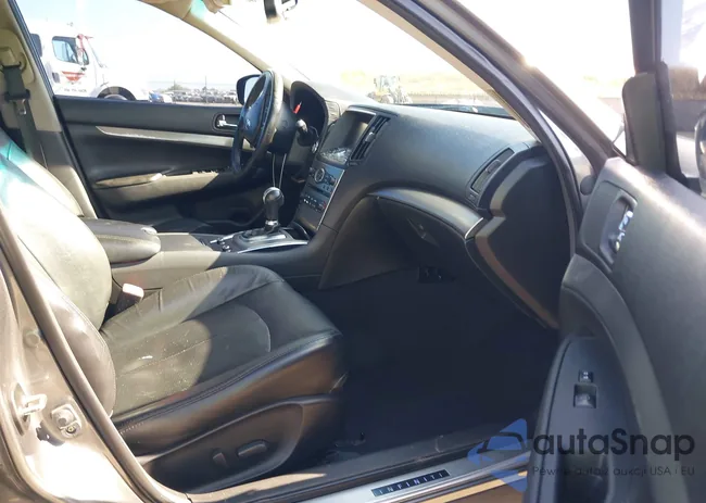 JN1CV6APXDM725765: 42181904