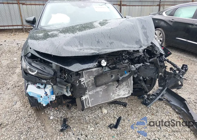 3MVDMBAM7PM561904: 42181907