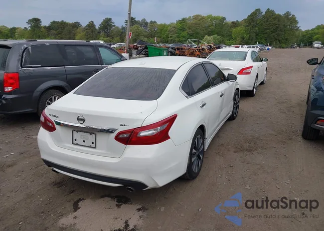 1N4AL3AP3JC165779: 42182049