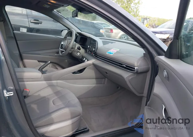 KMHLL4DGXRU786085: 42181285