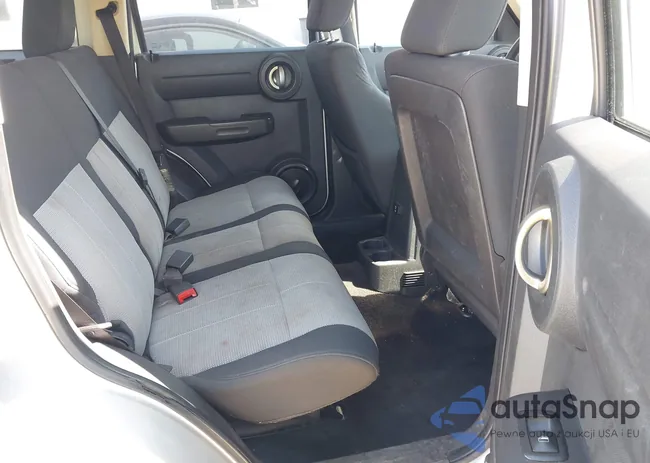 1D8GT28KX7W562701: 42181375