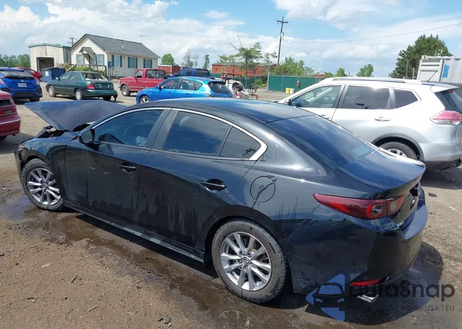 3MZBPAAL2NM301468: 42181416