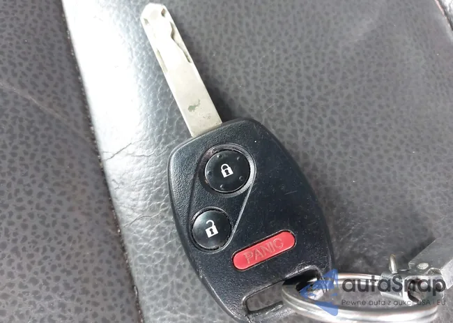 2HKYF18667H526601: 42182710