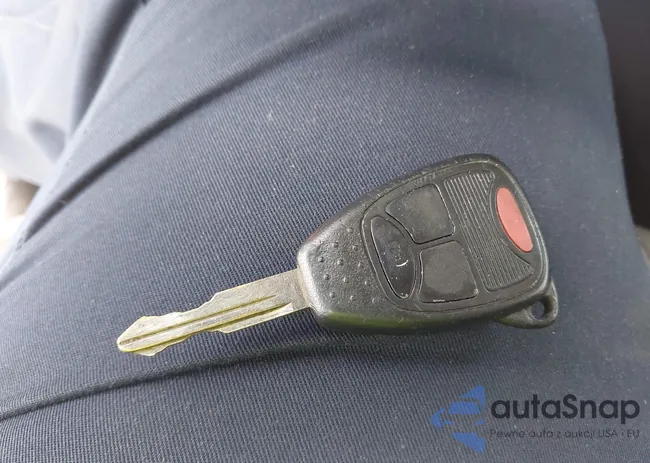 1C4NJPFA9GD666952: 42182726