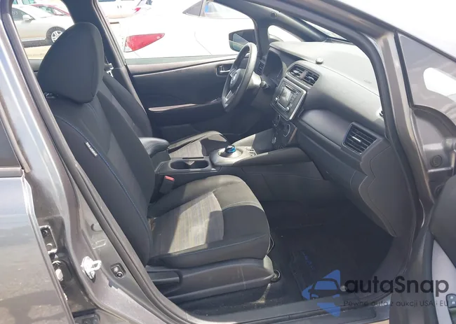 1N4AZ1CP9KC305660: 42182766