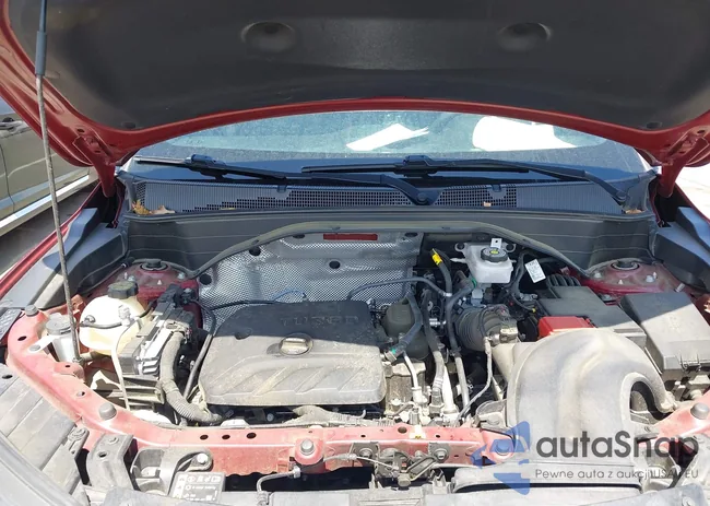 KL79MTSL9NB031888: 42182833