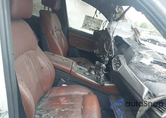 5UXJU2C5XKLN64637: 42182077