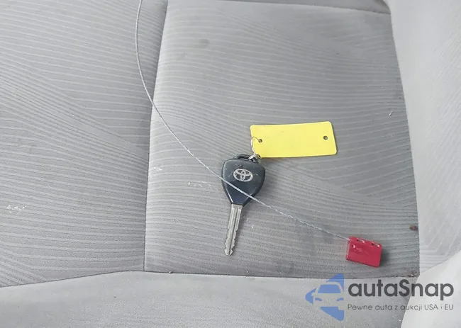 2T1BU4EE2BC697253: 42182353