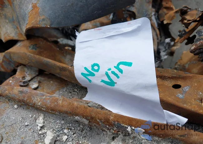 2C3CDZAG3GH131774: 42182379