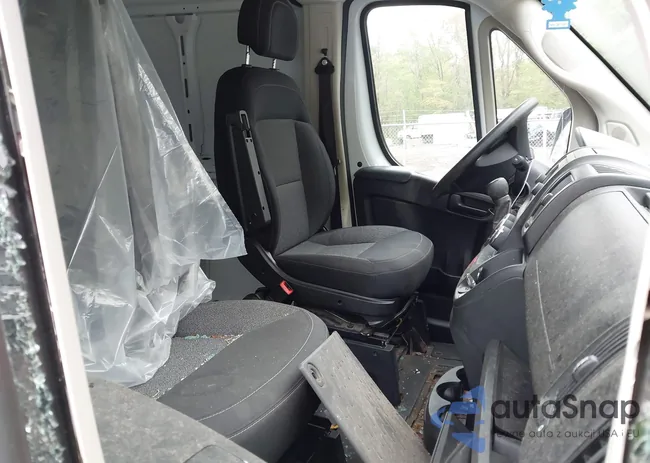 3C6TRVNG2JE111624: 42182381