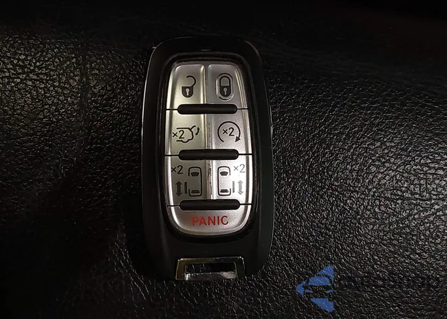 2C4RC1BG2LR280156: 42182406