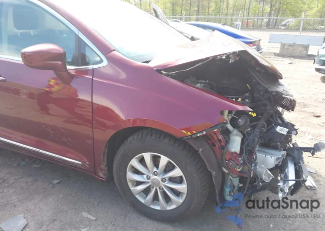 2C4RC1BG4KR596866: 42183458