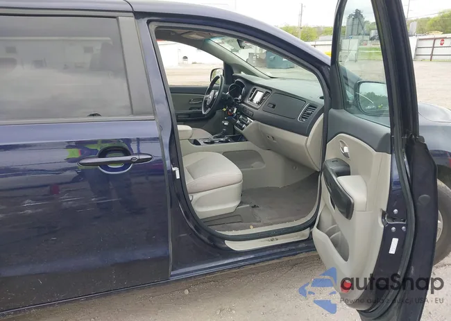 KNDMB5C15L6626061: 42183502