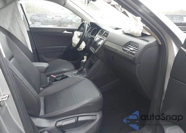 3VV3B7AX7KM194376: 42183541