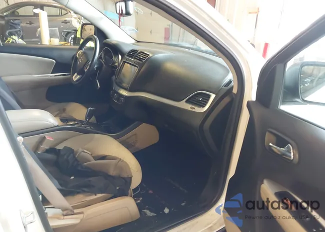 3C4PDDBG0ET309188: 42183575