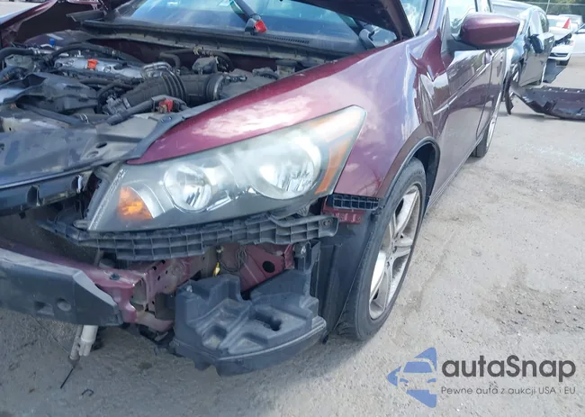 1HGCP2F30BA084129: 42183623