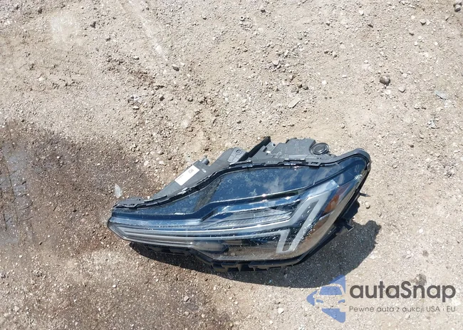 YV4062JB6S1373774: 42183707