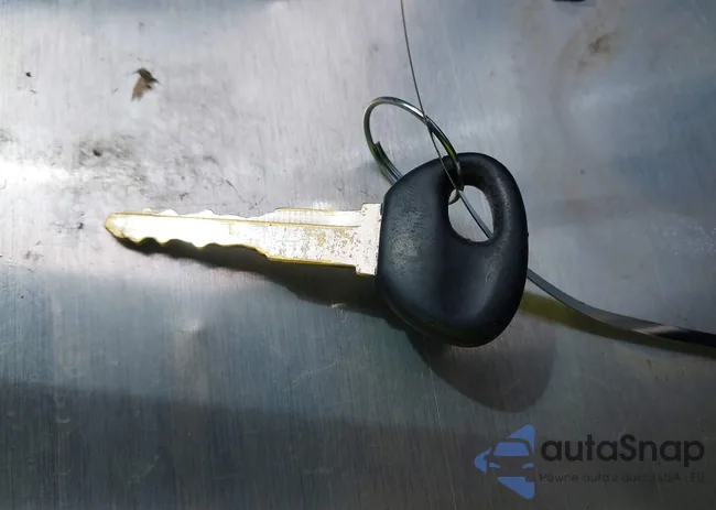 1YVHZ8CH5B5M26825: 42183762