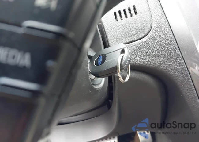 3FAHP0KC1CR353203: 42183175