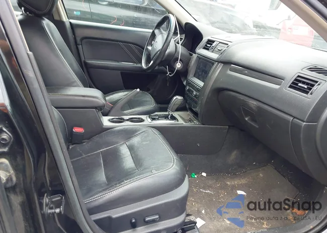 3FAHP0KC1CR353203: 42183175