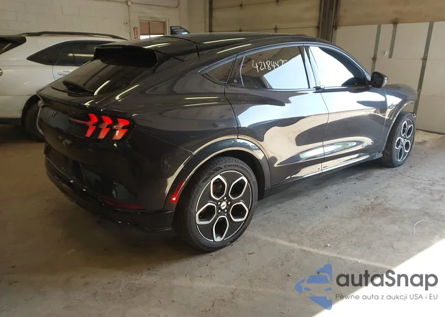 3FMTK4SE1MME00977: 42184475