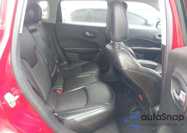 3C4NJDDB5LT166656: 42184661