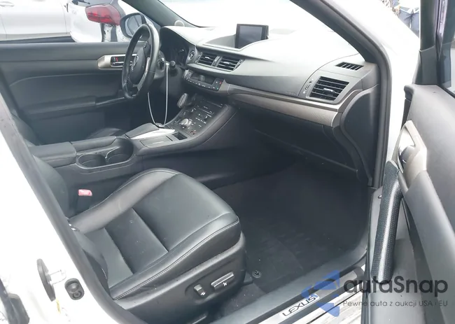 JTHKD5BH0E2181074: 42184682