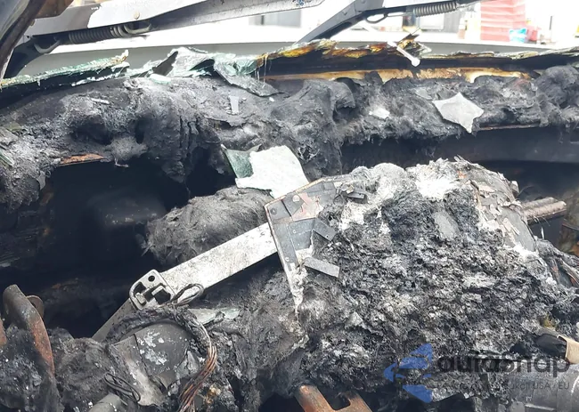 5NPE34AF1FH037710: 42184802