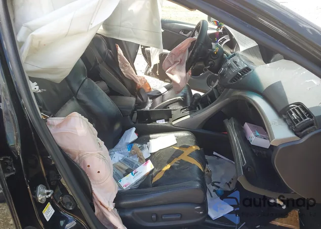 JH4CU26679C009216: 42184853