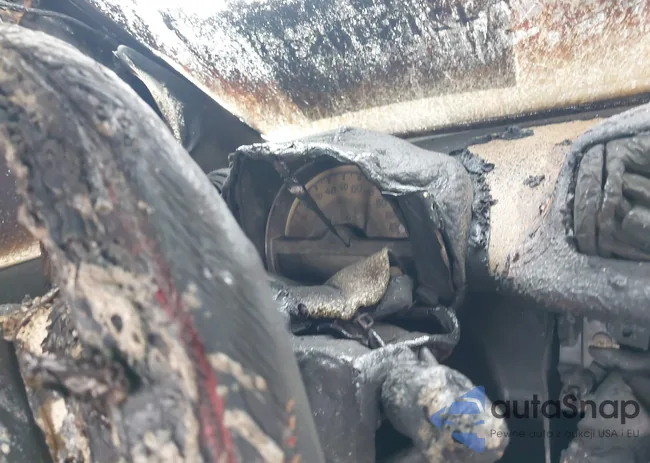 WMEEJ3BA2BK424783: 42184083