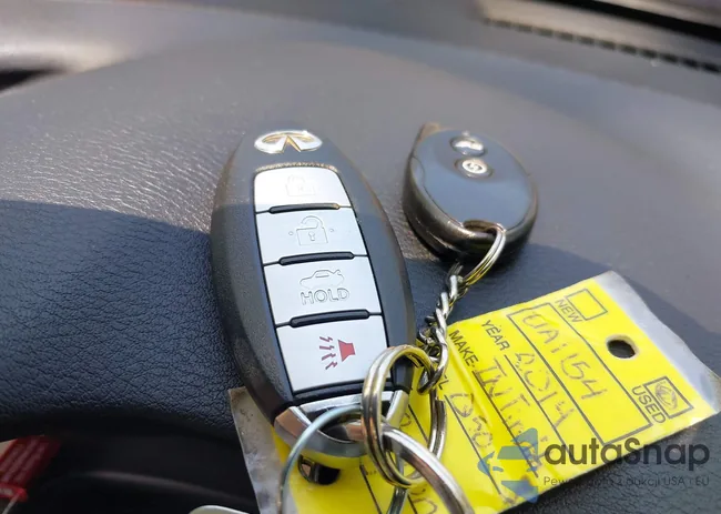 JN1BV7AR3EM701618: 42184181