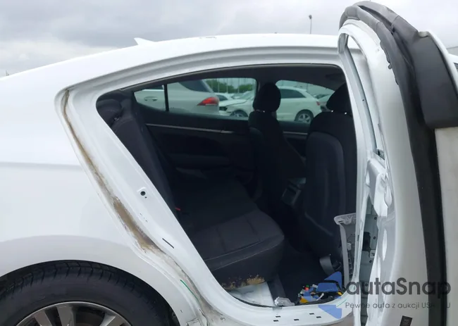 5NPD84LF2JH391013: 42184299