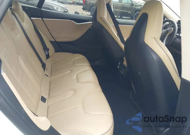 5YJSA1DP9DFP04076: 42185465