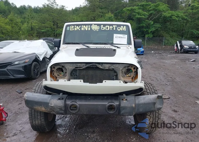 1C4BJWDG9DL699472: 42185614