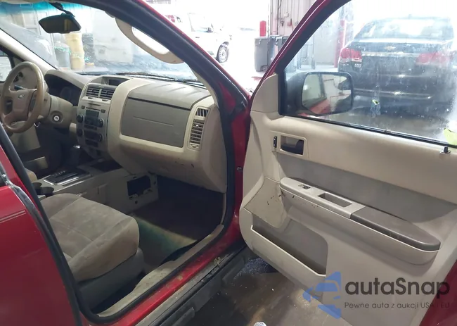 1FMCU0D71AKD11964: 42185902