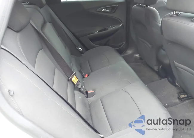 1G1ZB5ST3GF335940: 42185993