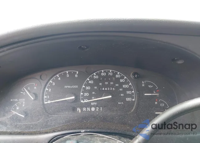 1FTYR10D01PB33657: 42186492