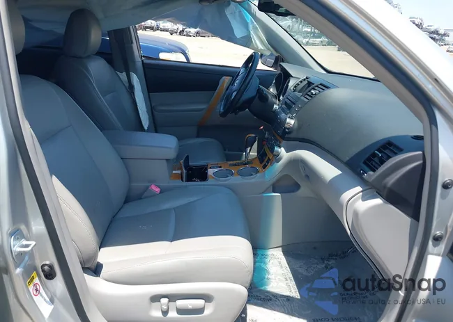 JTEJW3EH8A2041626: 42186760