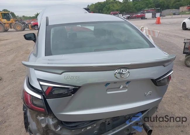 3MYDLBYV0HY166400: 42186964