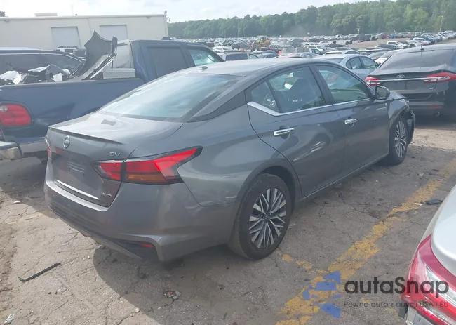 1N4BL4DW8PN371092: 42186219