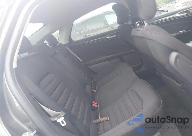 3FA6P0H78FR278604: 42186325