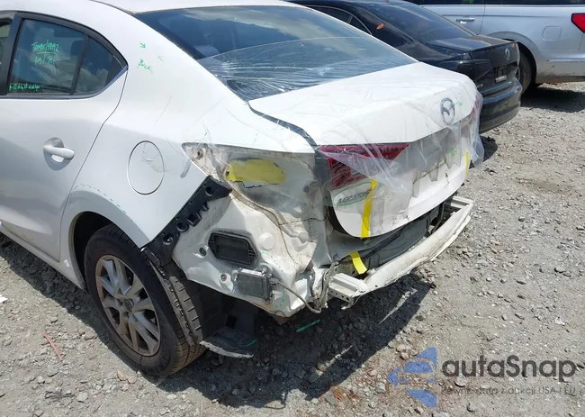 JM1BM1U76G1324584: 42187786