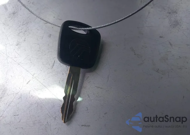 2MEFM75W7XX665959: 42187818