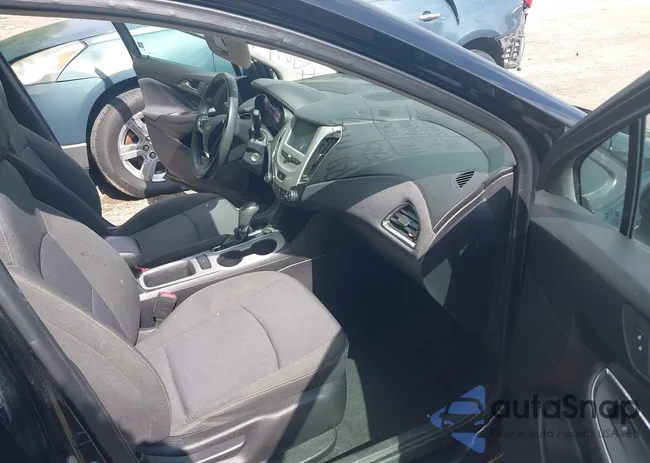 1G1BC5SM1J7179910: 42187966