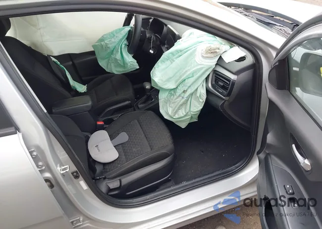 3KPA24AD5ME367643: 42187979