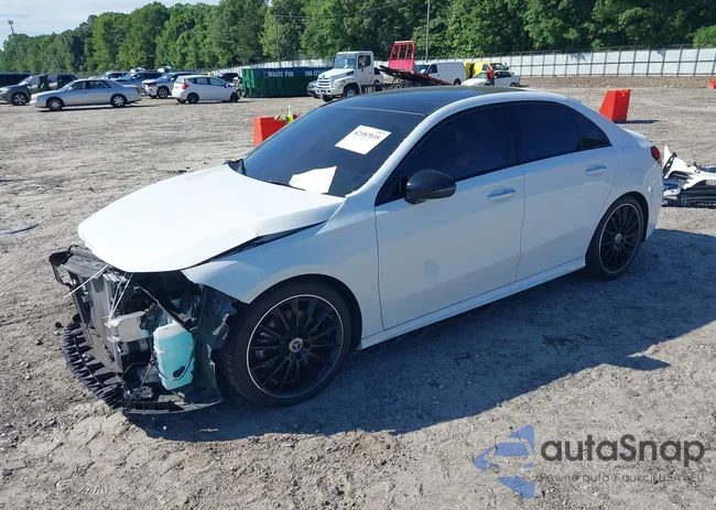 W1K3G4EB5NJ356624: 42187035