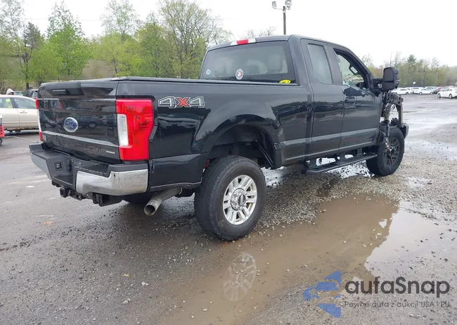 1FT7X2B65HEE77237: 42187135