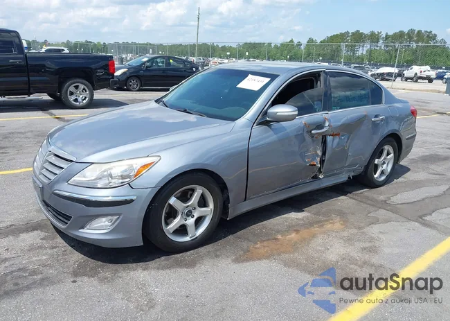 KMHGC4DD1DU256345: 42187431