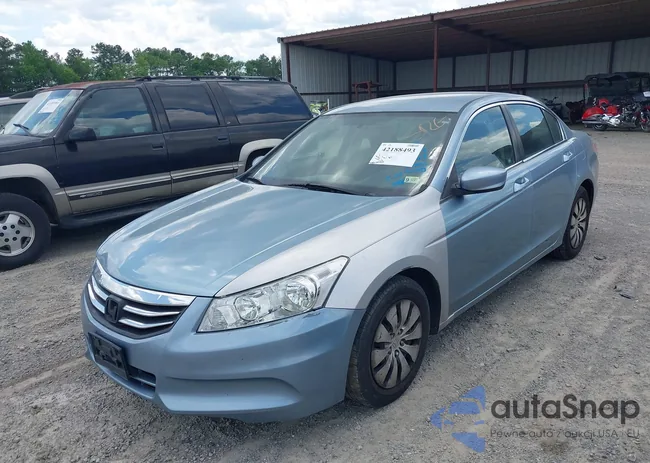 1HGCP2F34BA094369: 42188493